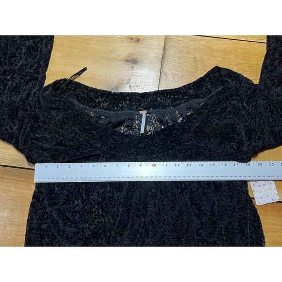 NWT! Free People Women's Sheer Black Lace/Paisley Print Blouse. Size Large - Picture 8 of 10